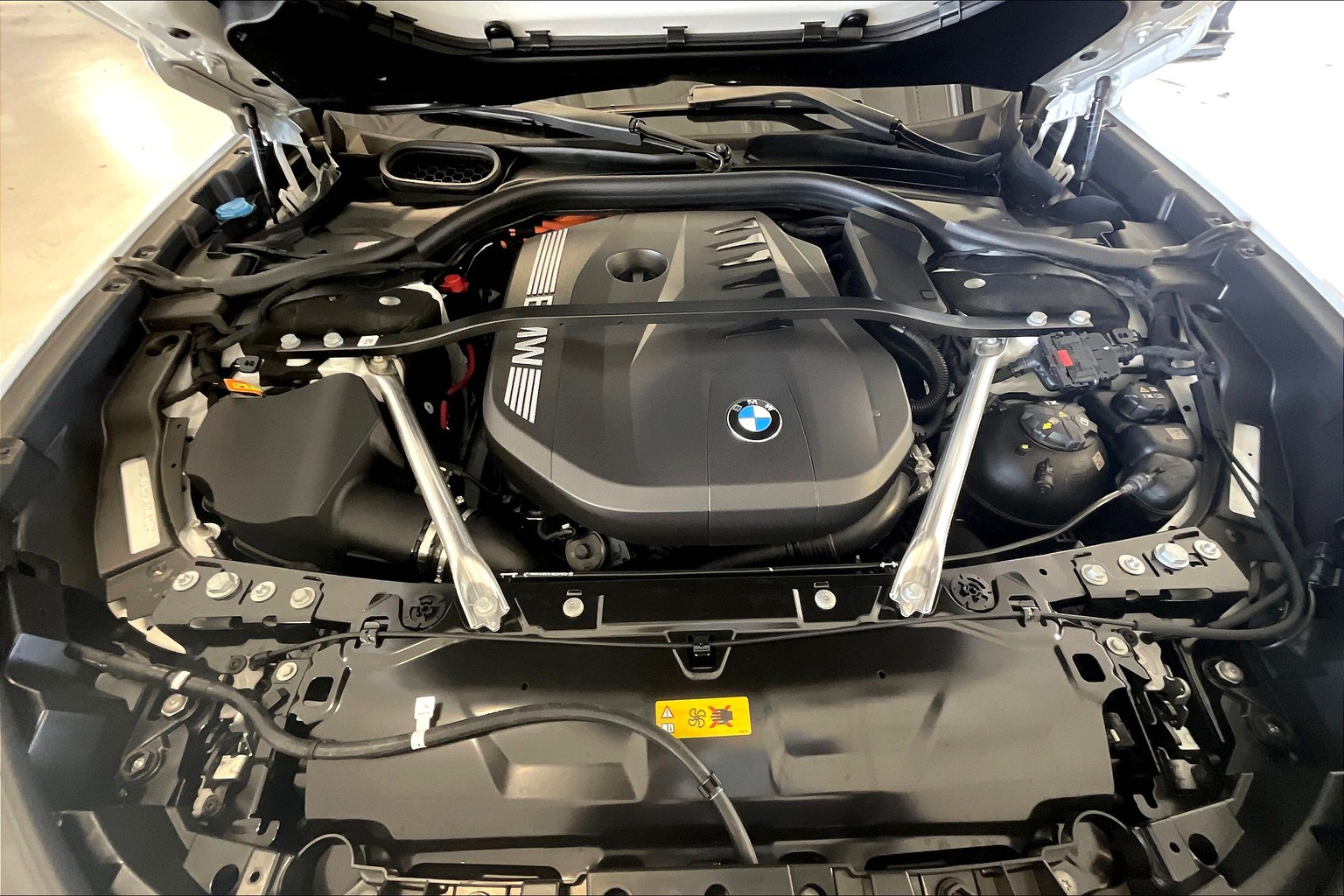 7 Series Plug-In Hybrid 750e xDrive
