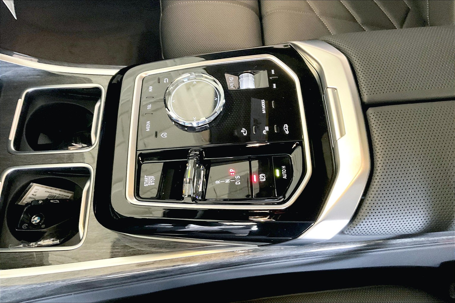 7 Series Plug-In Hybrid 750e xDrive