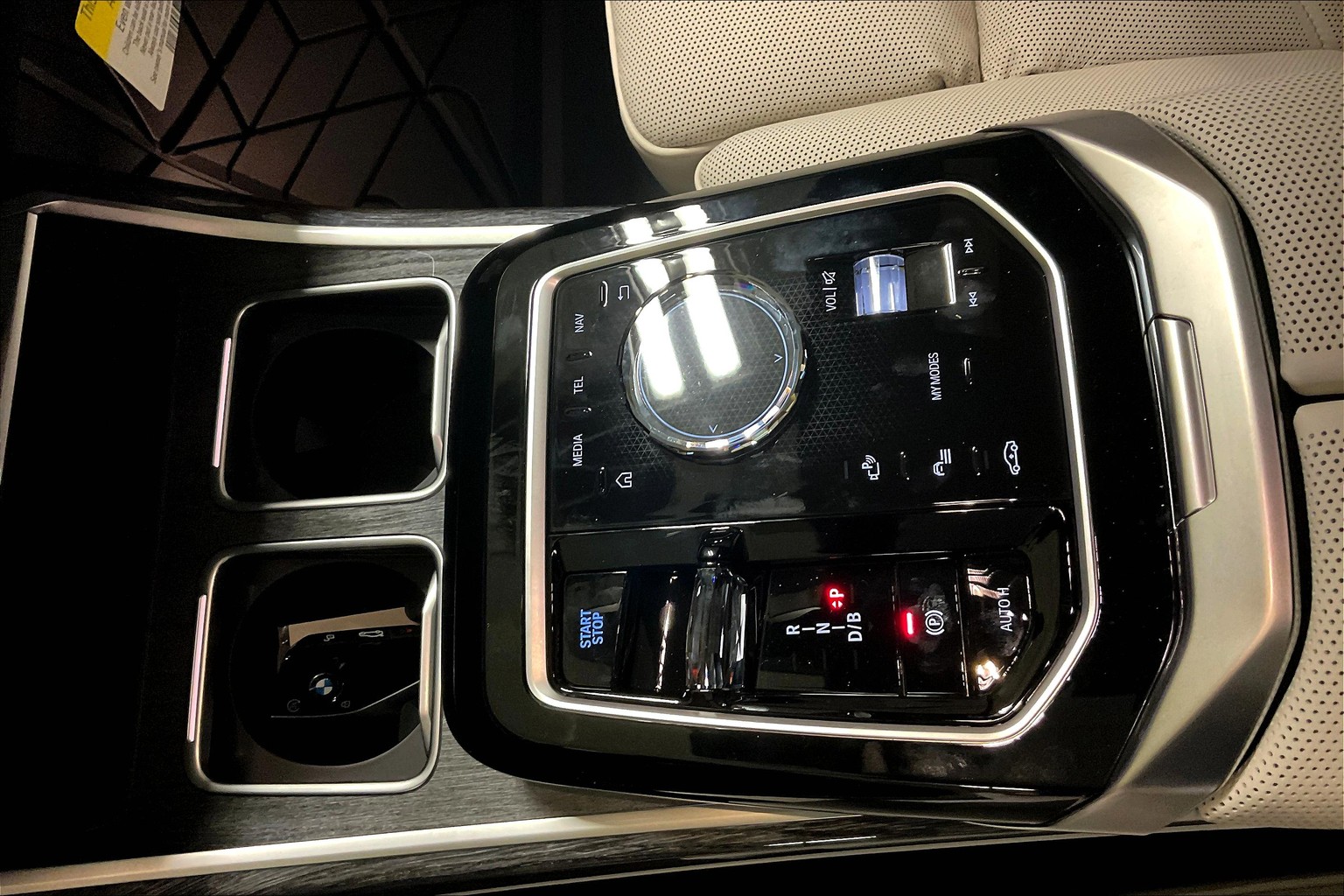i7 xDrive60