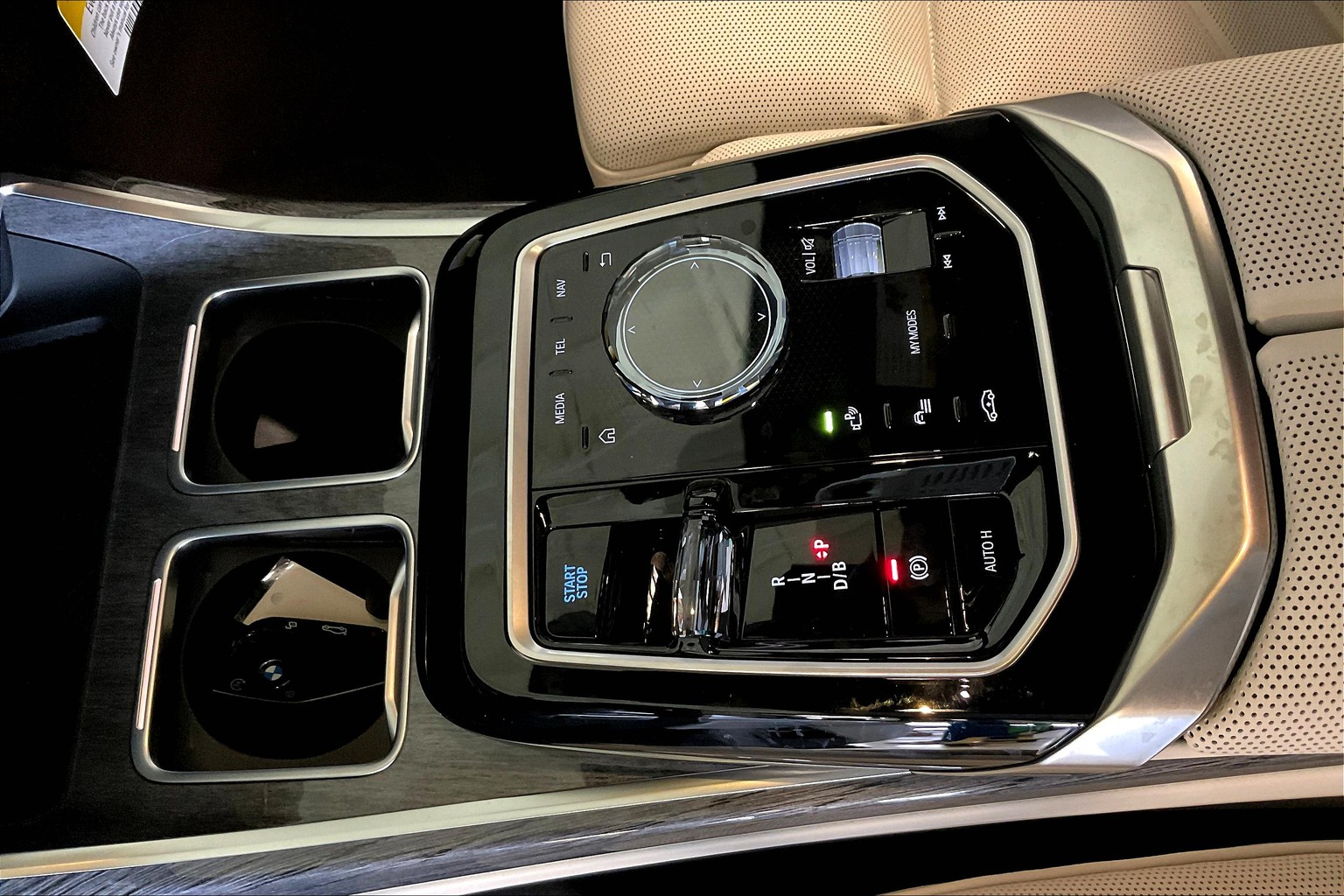 i7 xDrive60