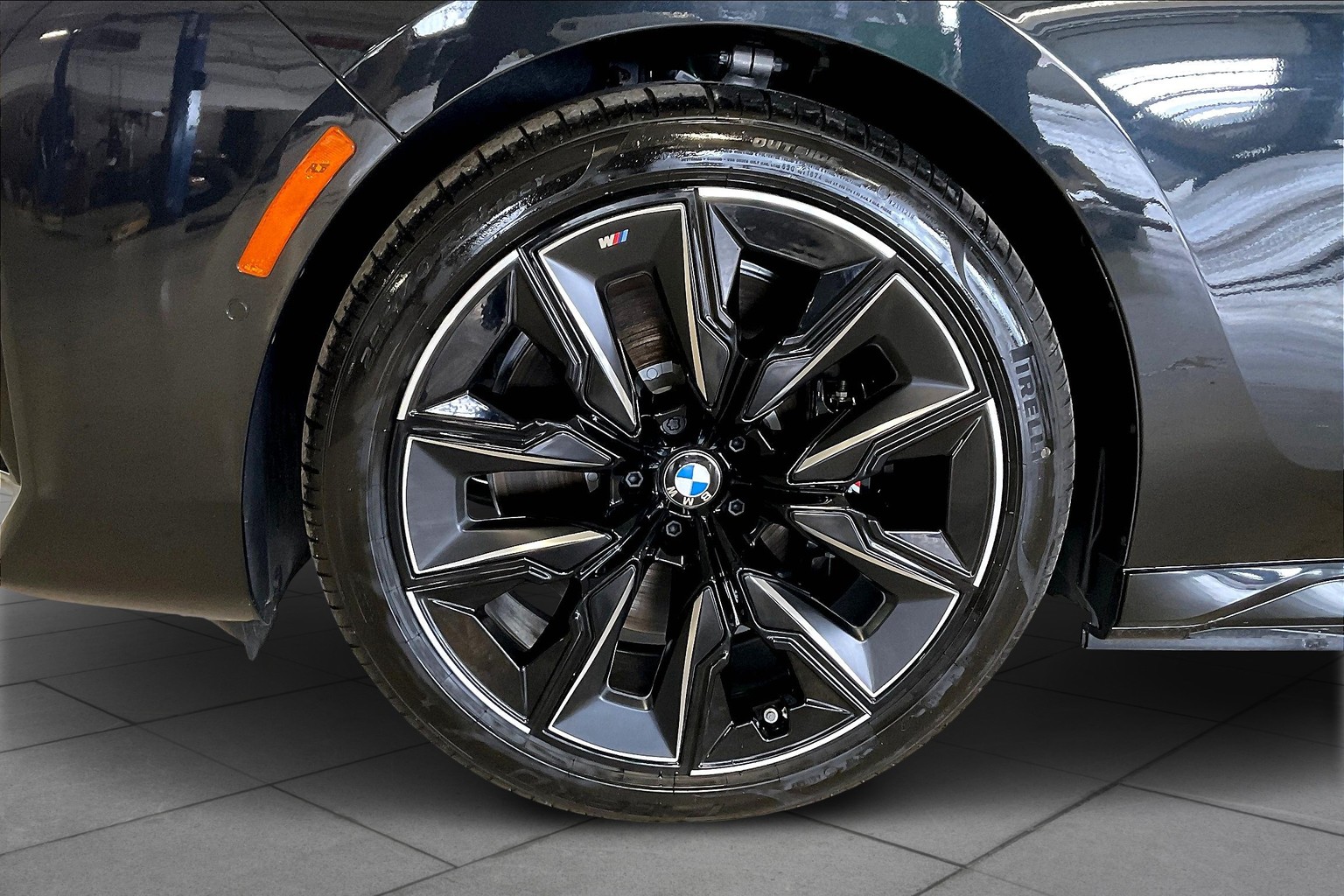 i7 xDrive60