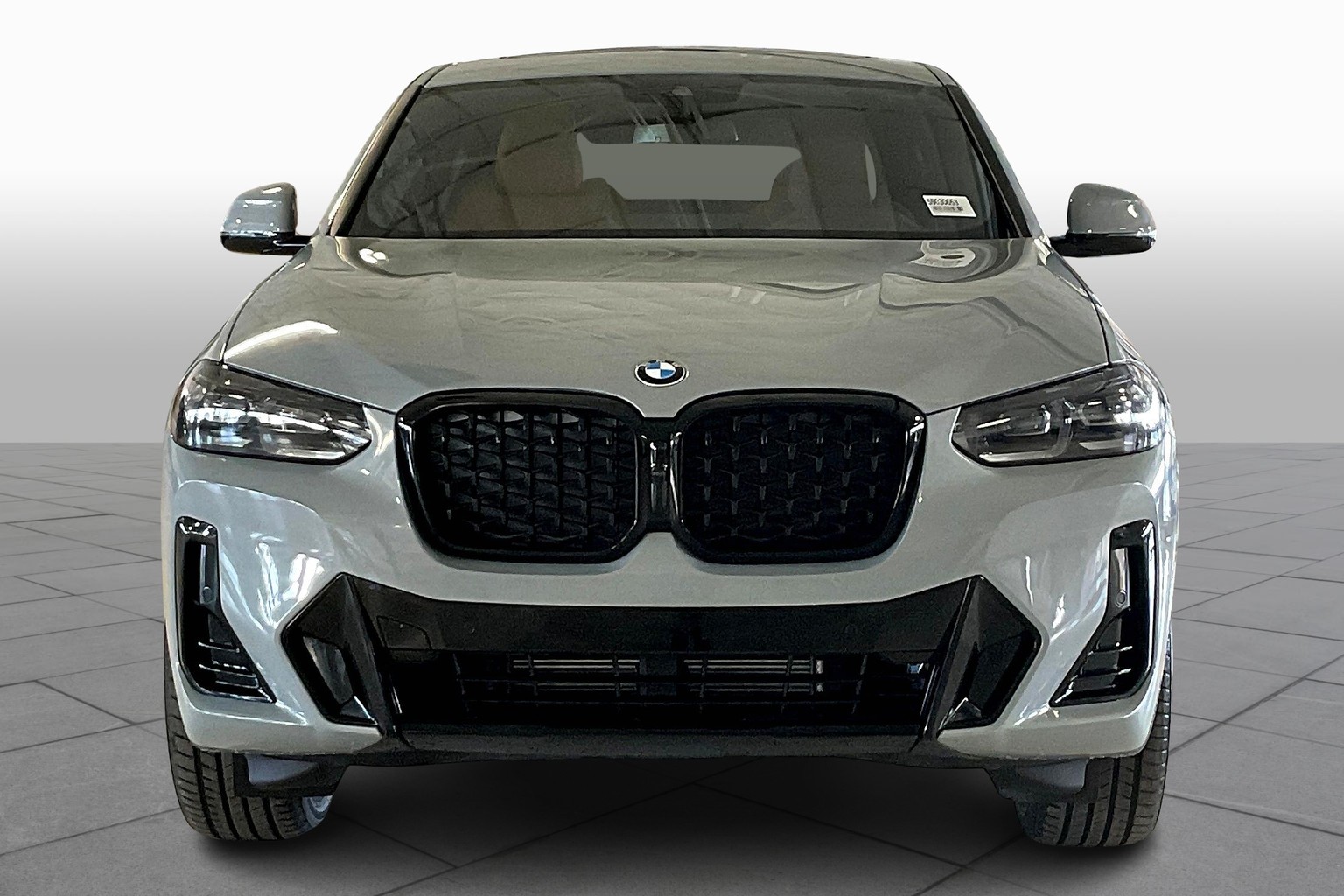 X4 30i