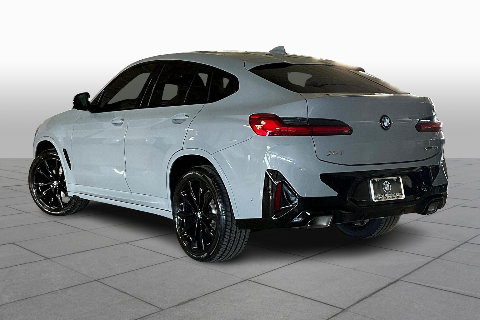 X4 30i