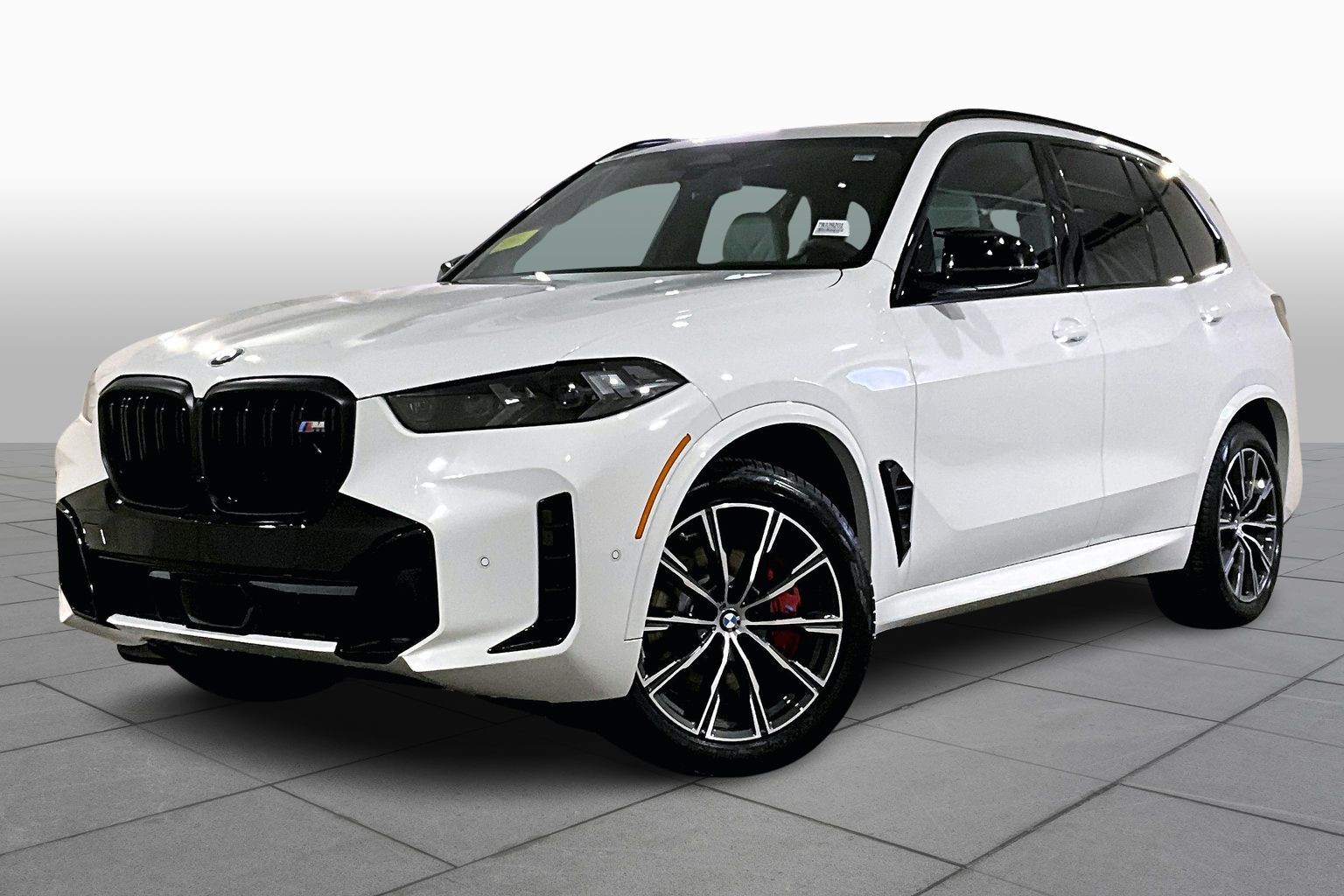 2026 BMW X5 M60i's photo