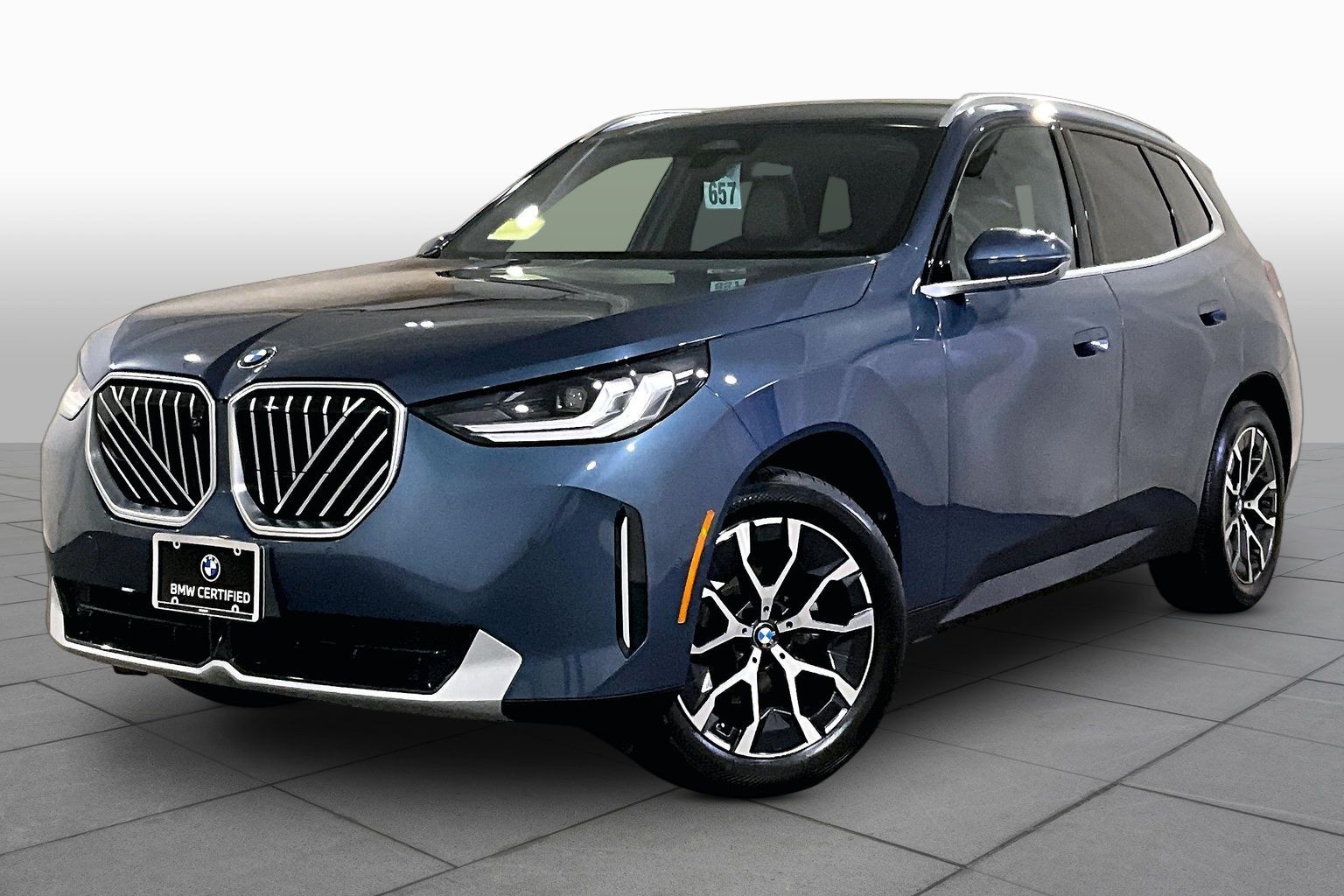 2025 BMW X3 30 XDRIVE's photo