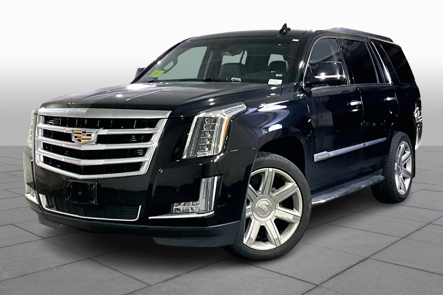 2018 Cadillac Escalade Luxury's photo