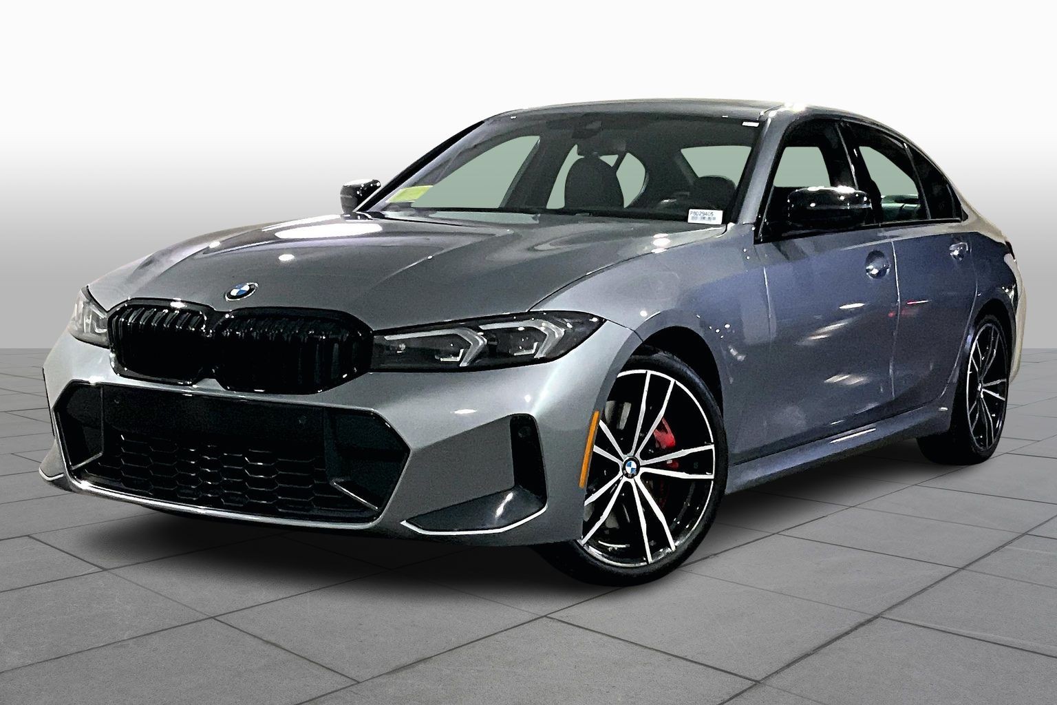 2023 BMW 3 Series 330i's photo