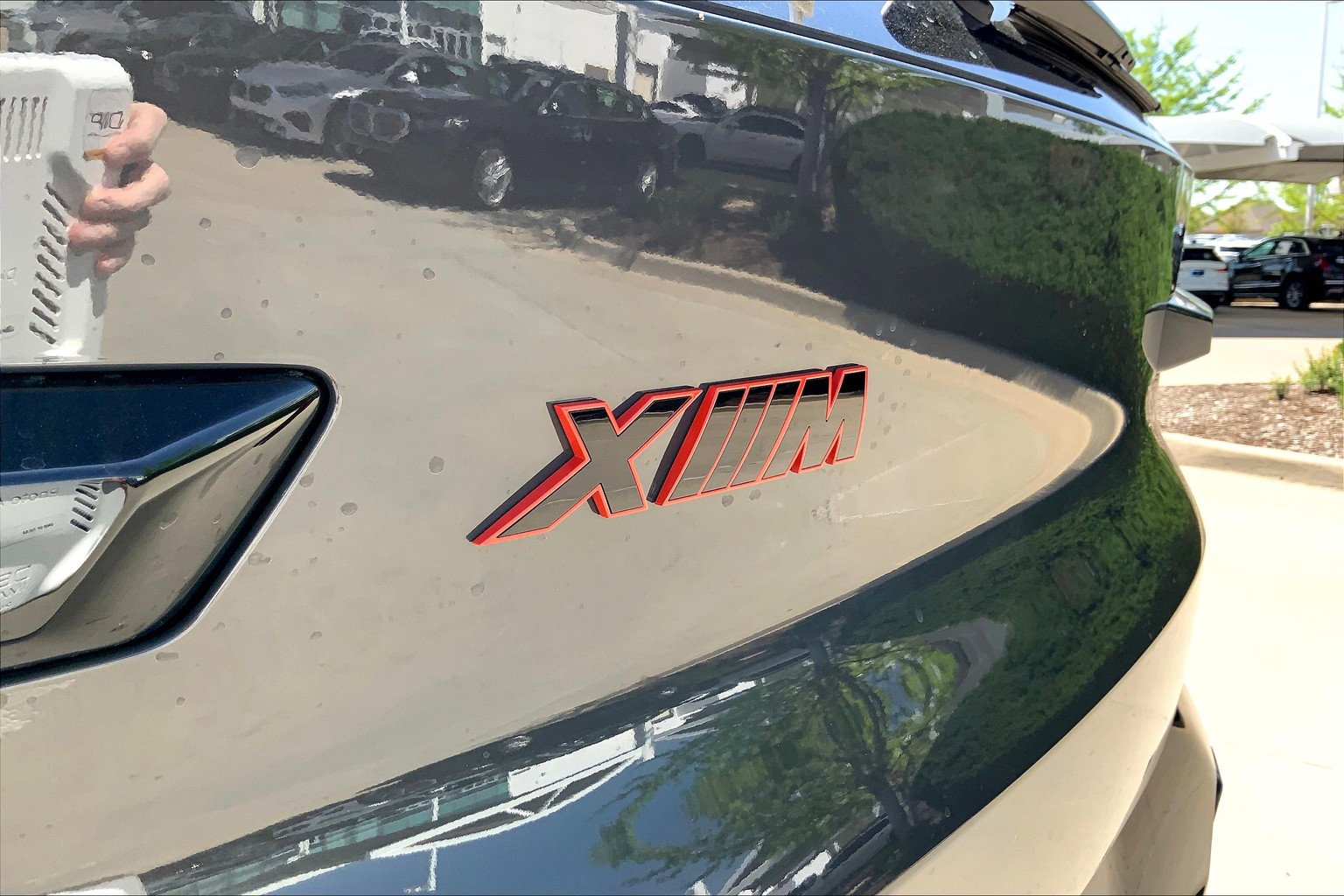 XM Label Red