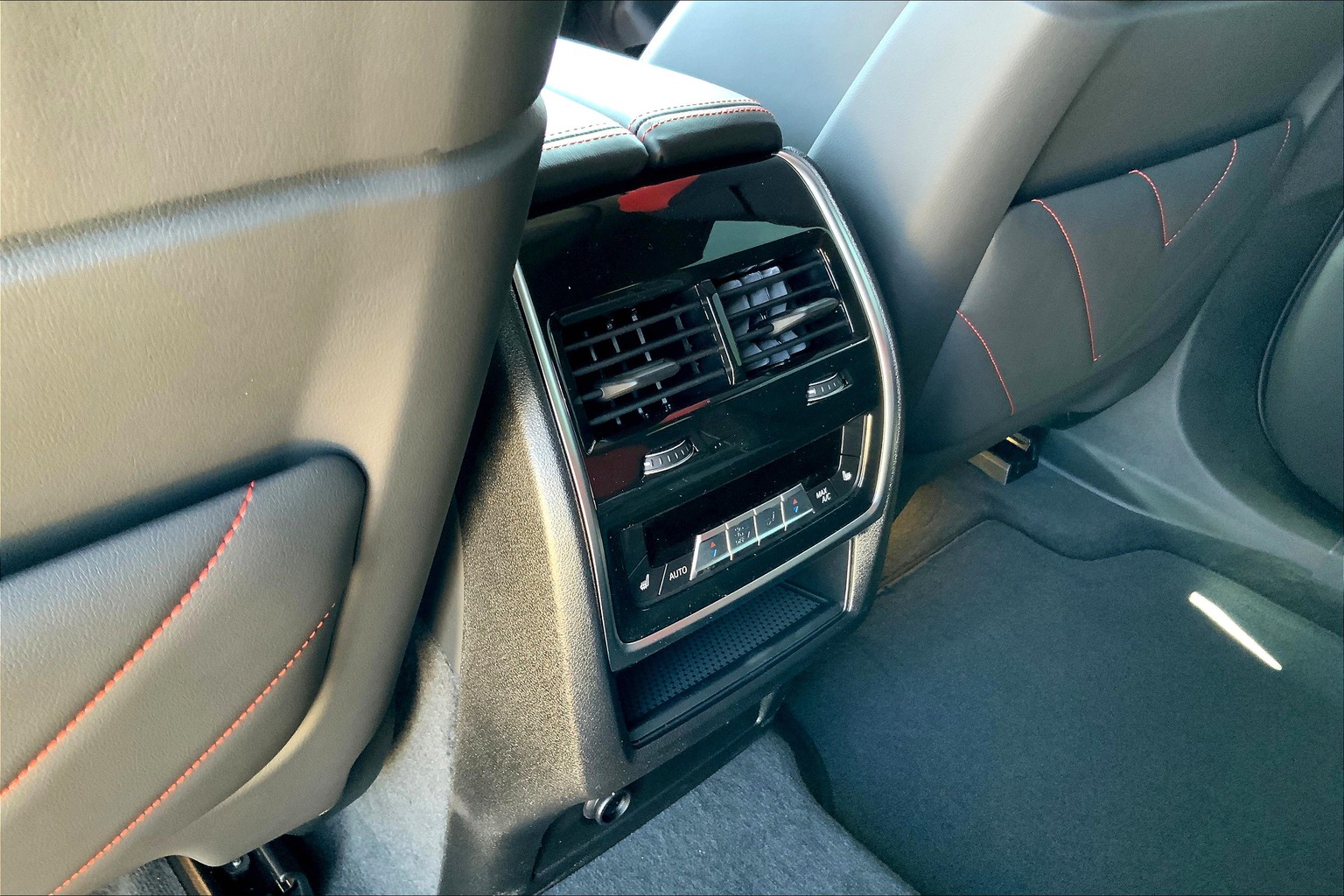 XM Label Red