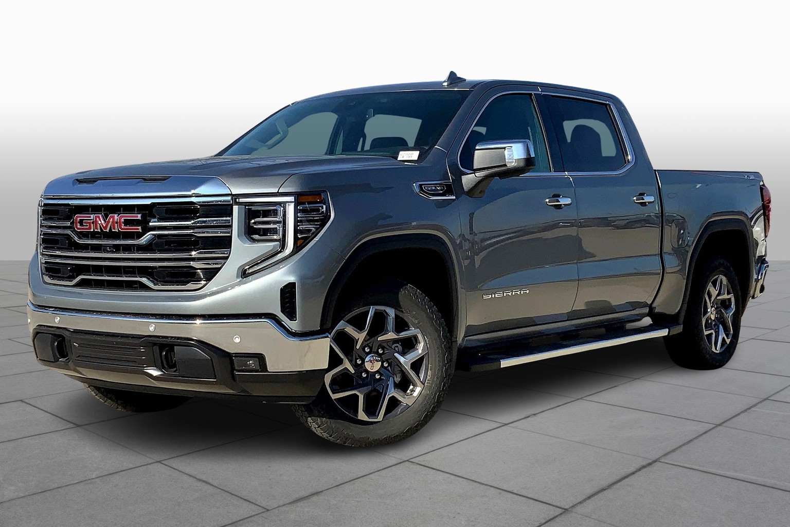 2025 GMC Sierra 1500 SLT's photo