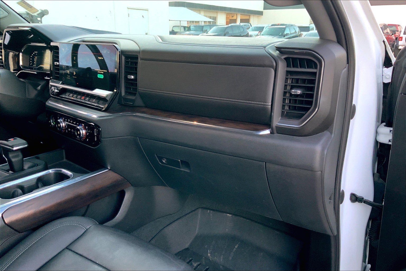 Roof & A-Pillar Kit | RAM 1500 TRADESMAN 2022 Roof & A-Pillar Kit | RAM 1500 TRADESMAN 2022
