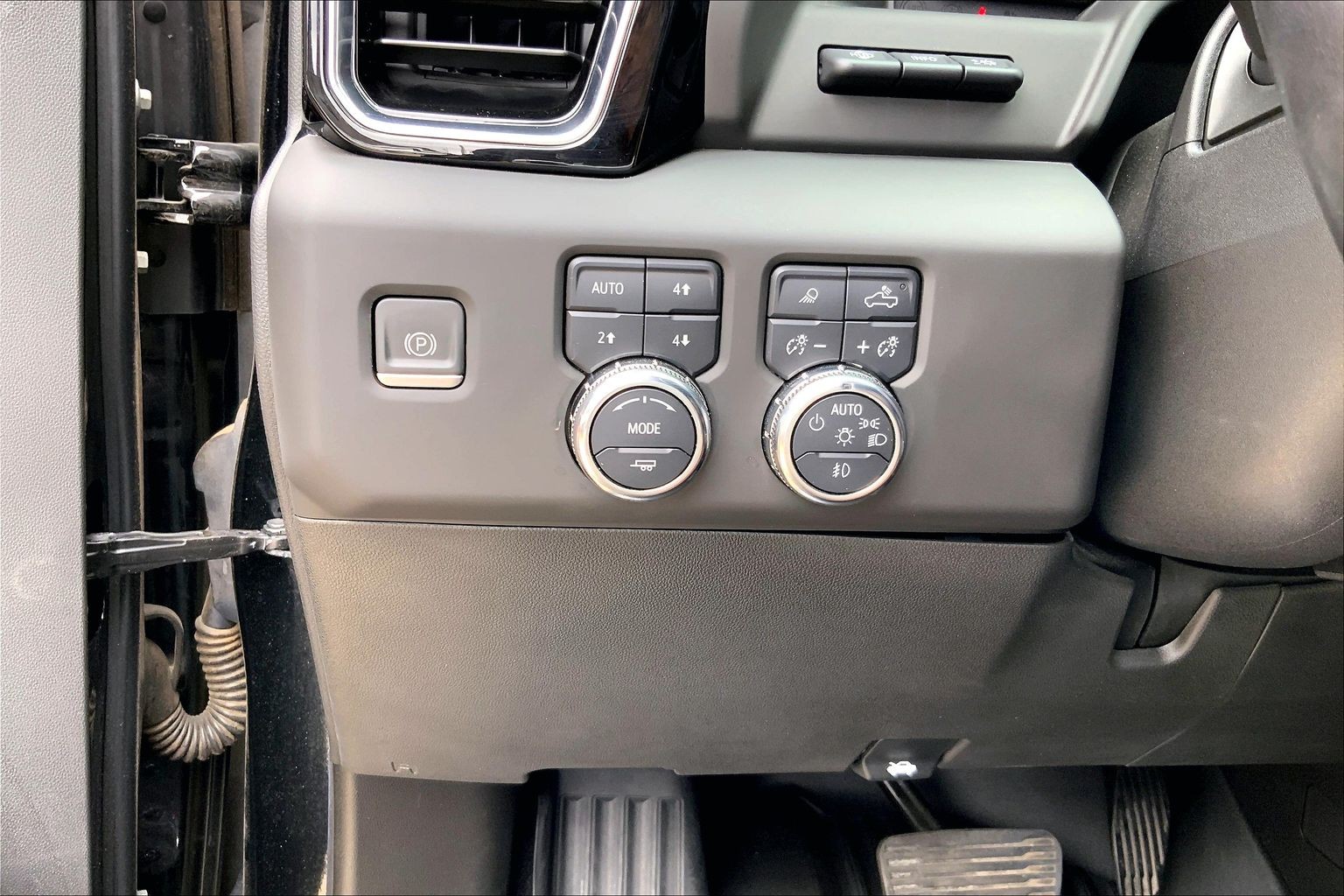 2024 GMC Sierra 2500HD Denali Ultimate - Photo 32