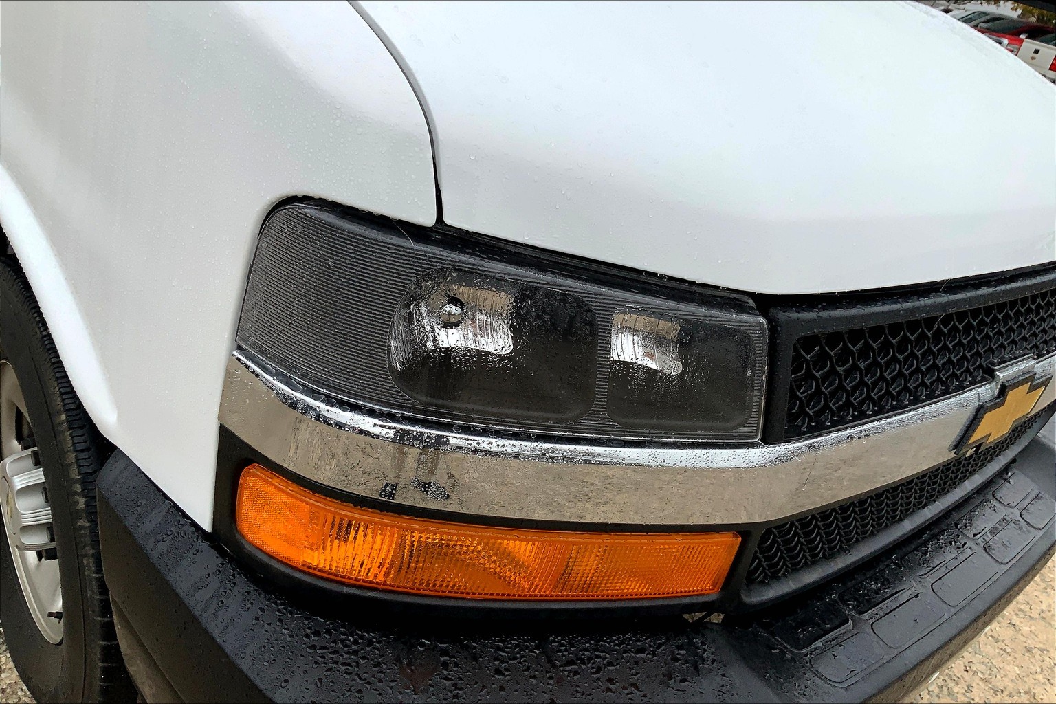 Certified Pre-Owned 2022 Chevrolet Express Passenger 3500 1LS