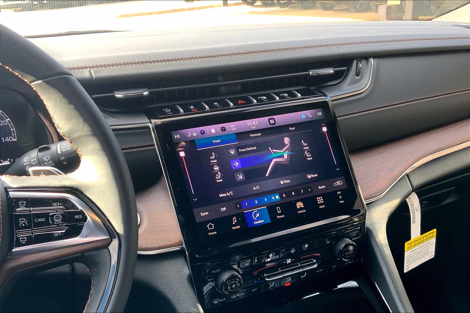 2025 Jeep Grand Cherokee Summit photo 3