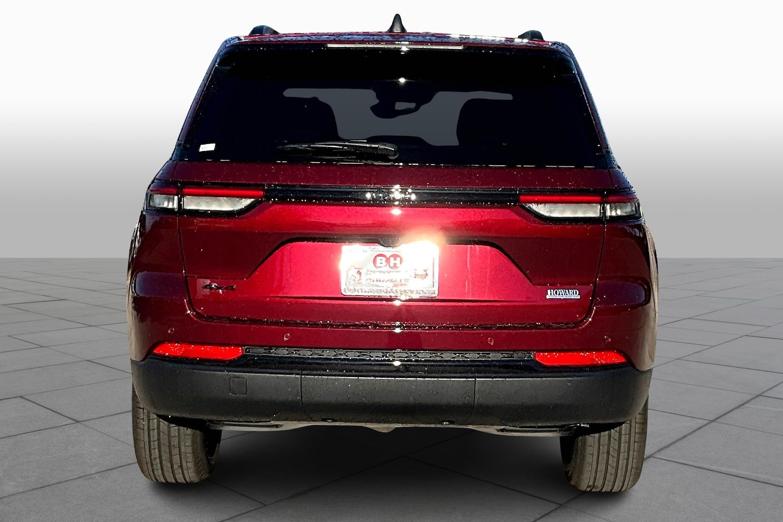 2025 Jeep Grand Cherokee Laredo Altitude photo 4