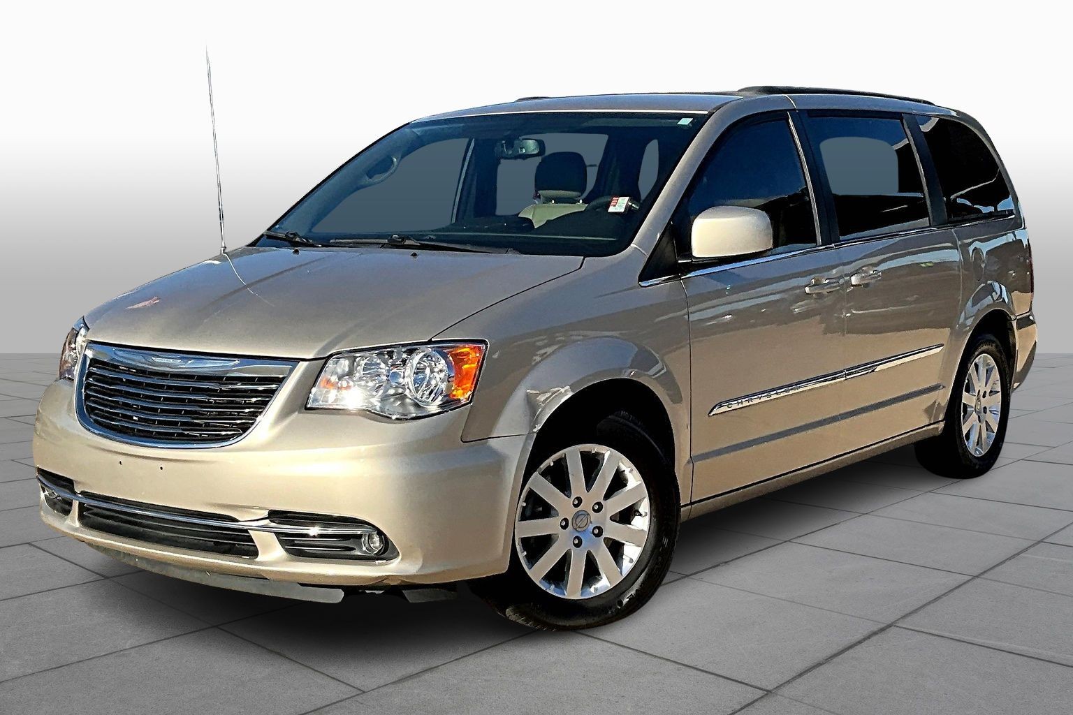 Pre-Owned 2014 Chrysler Town Country Touring Mini-van, Passenger