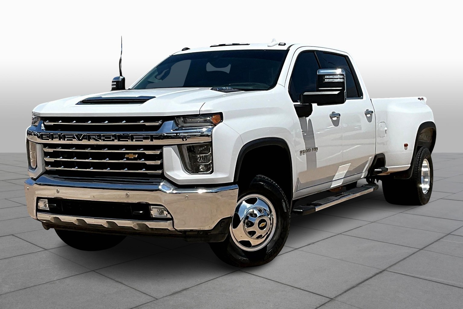 Silverado 3500HD Crew Cab LTZ