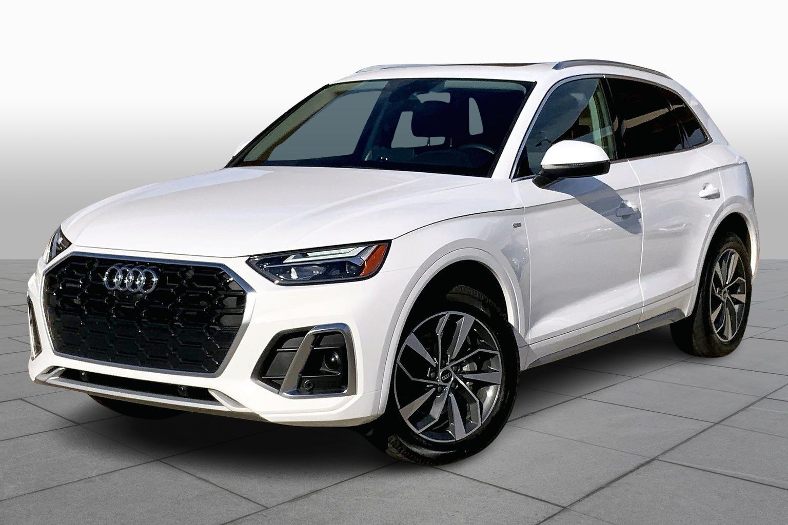 2023 Audi Q5 Premium Plus