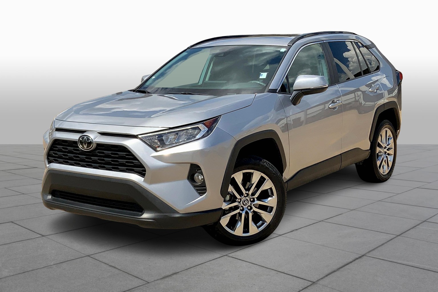 RAV4 XLE Premium