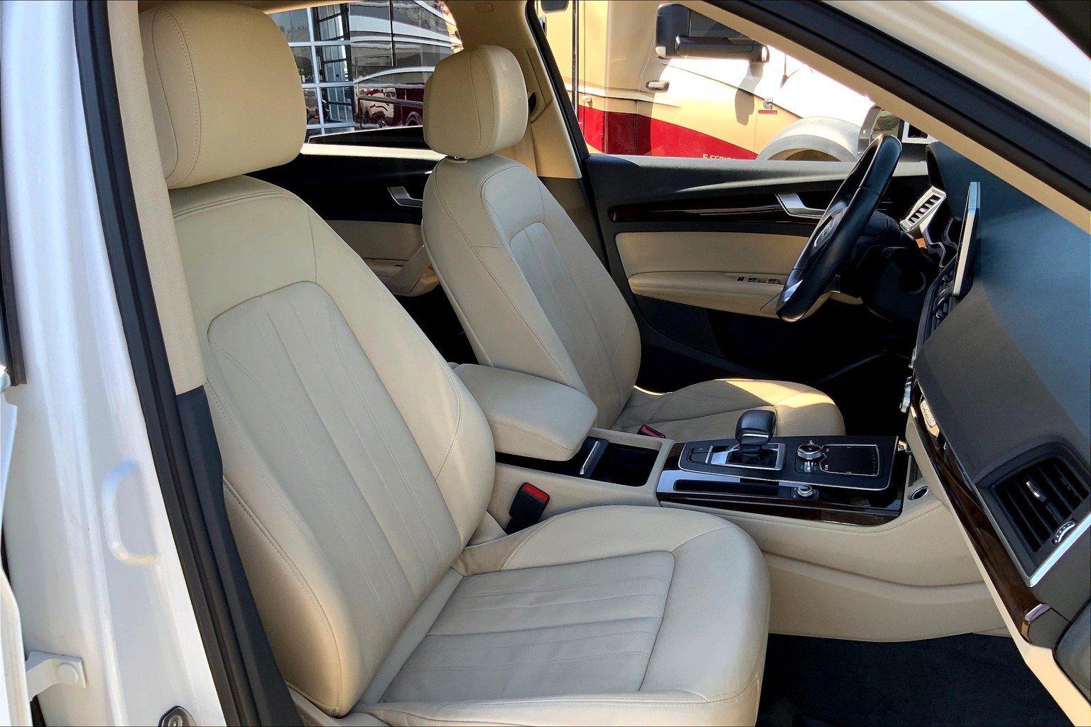 Q5 Premium Plus 45 TFSI quattro