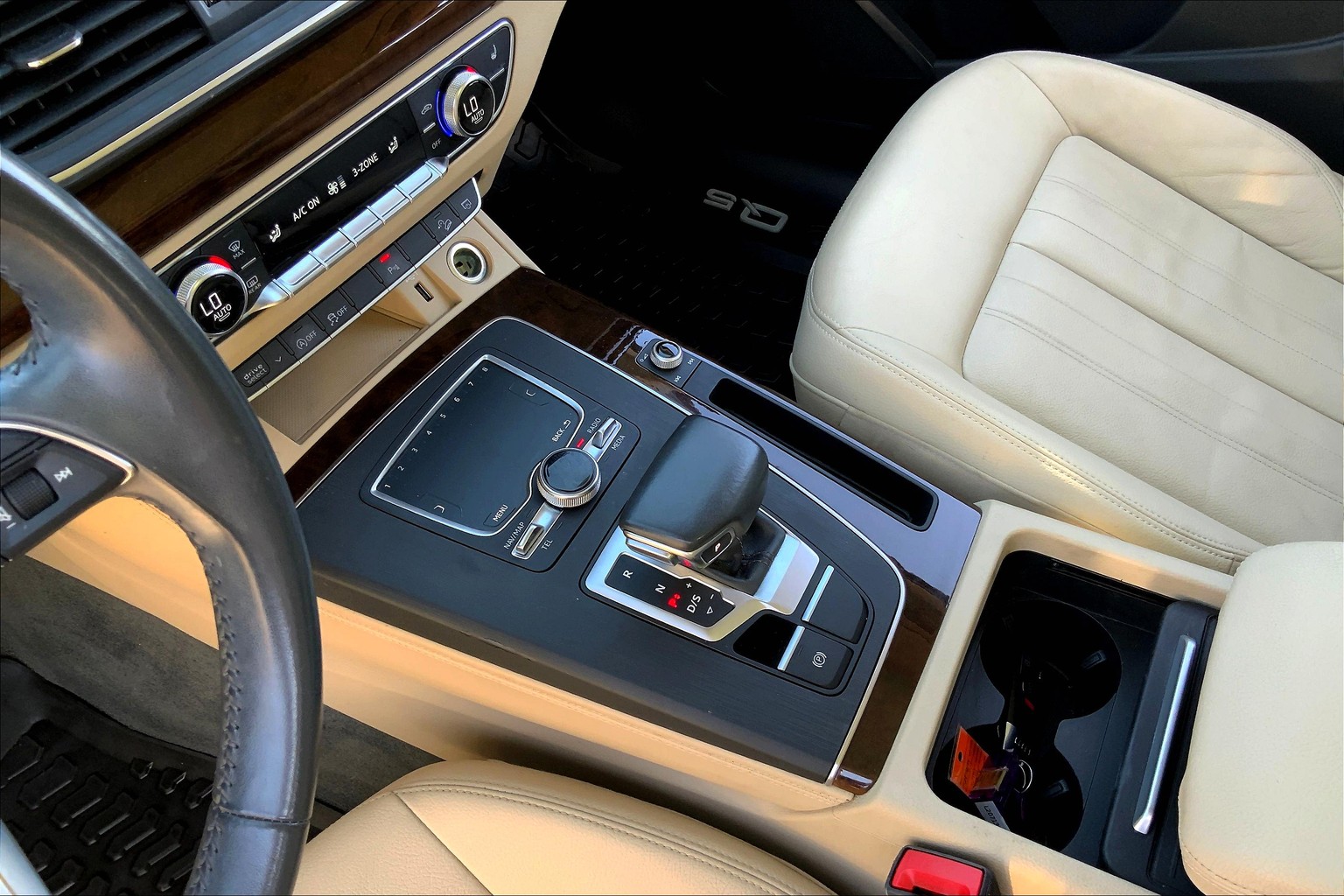Q5 Premium Plus 45 TFSI quattro
