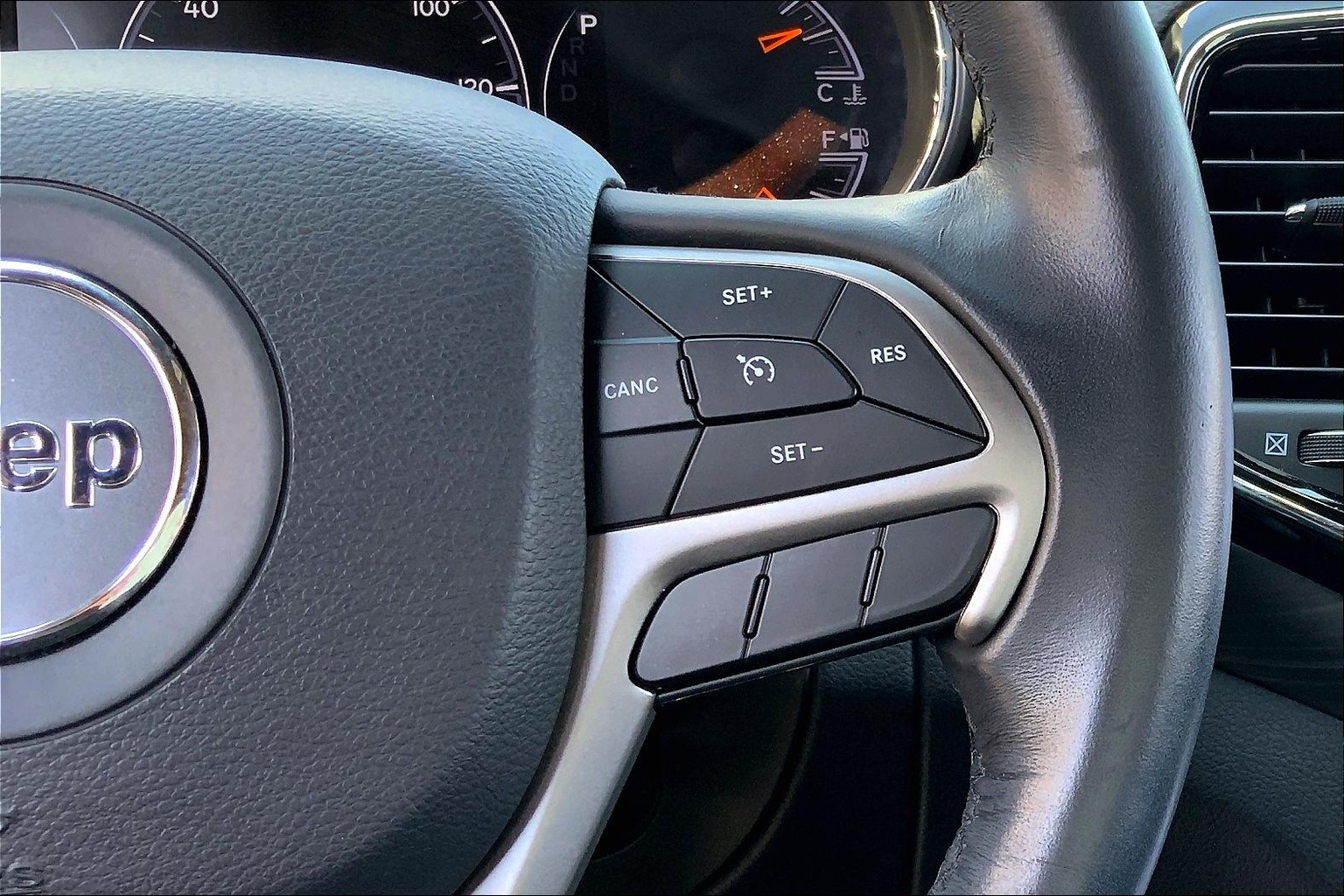 Grand Cherokee Laredo E