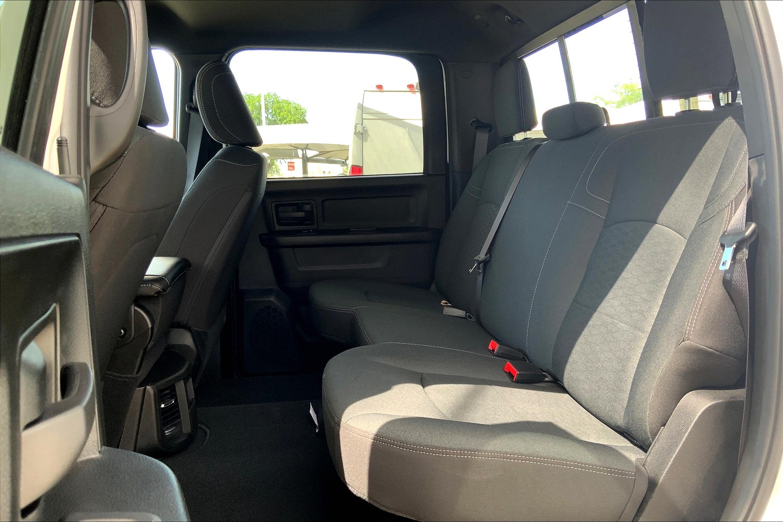 3500 Crew Cab Tradesman