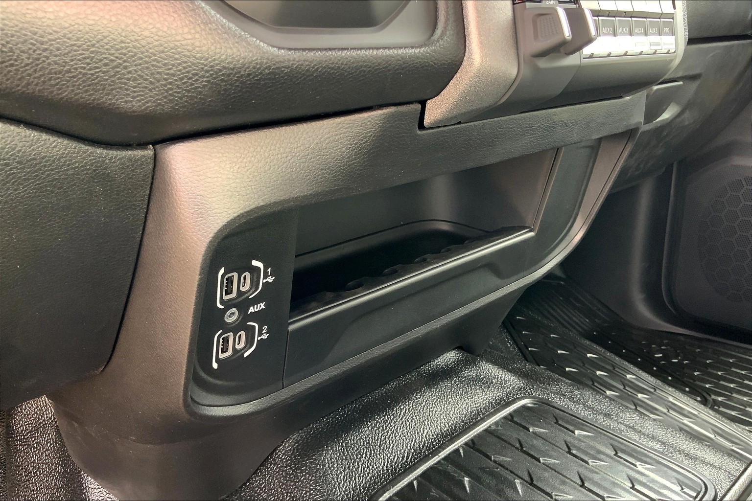 Ram 3500 Chassis Cab Crew Cab Tradesman