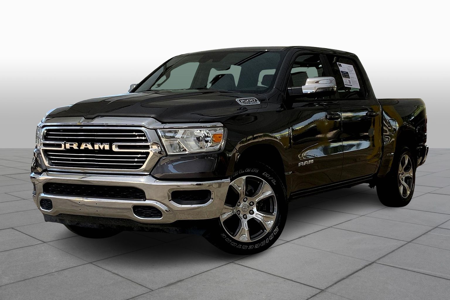 1500 Crew Cab Laramie