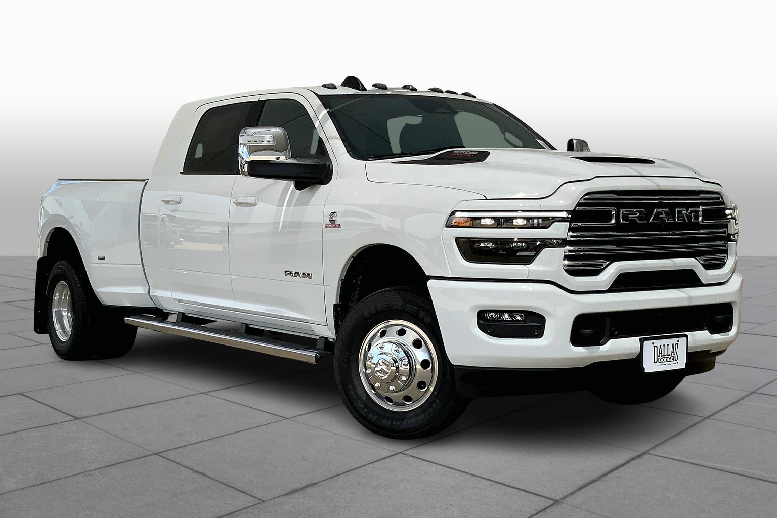 3500 Mega Cab Laramie