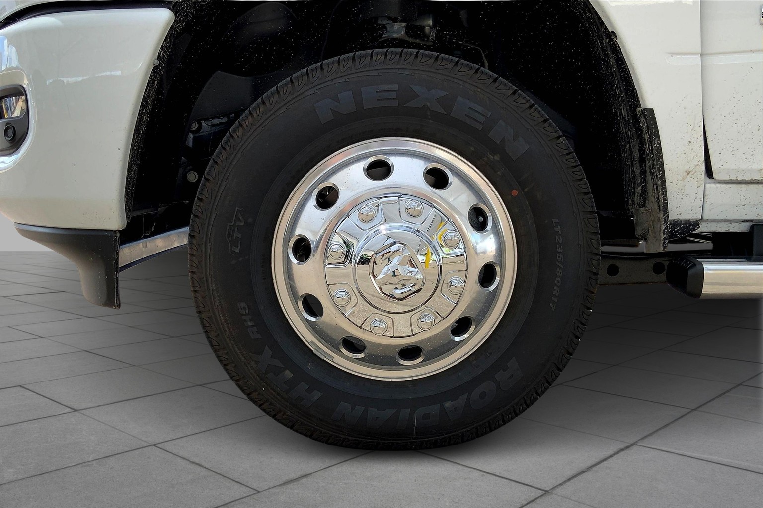 3500 Mega Cab Laramie
