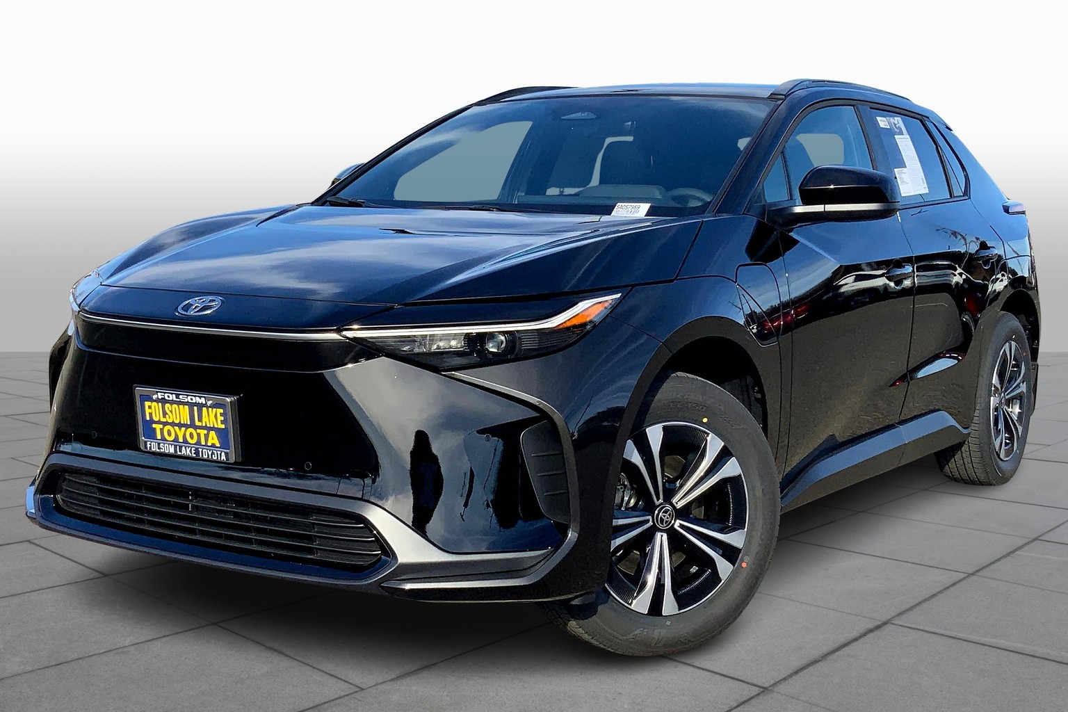 2025 Toyota bZ4X XLE FWD's photo