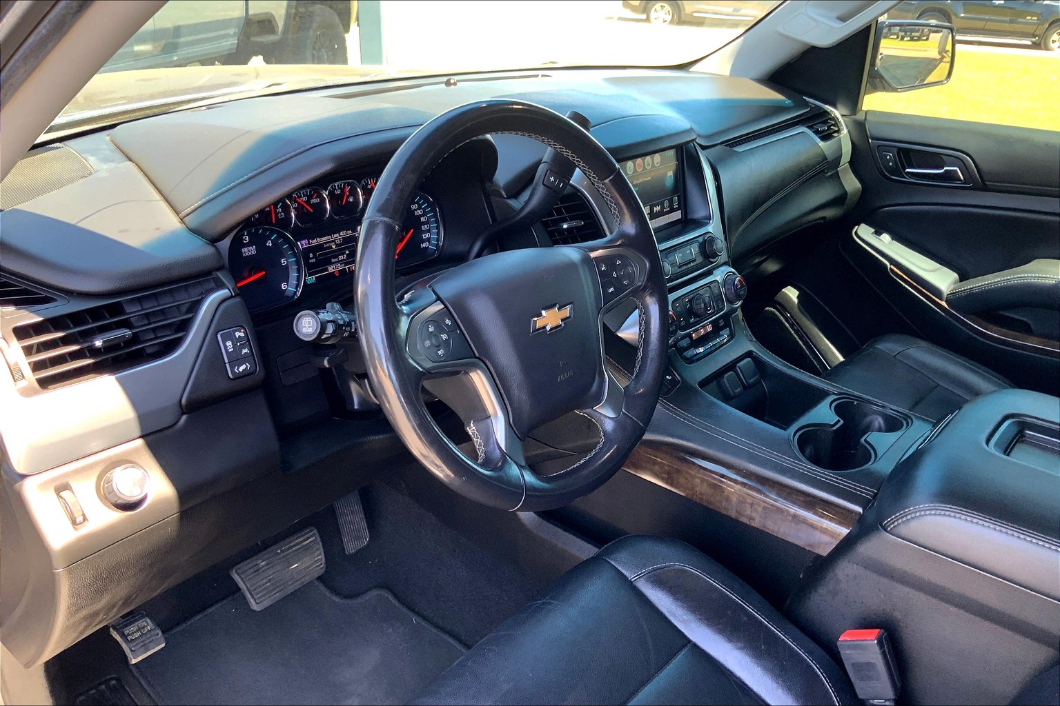 Suburban LT