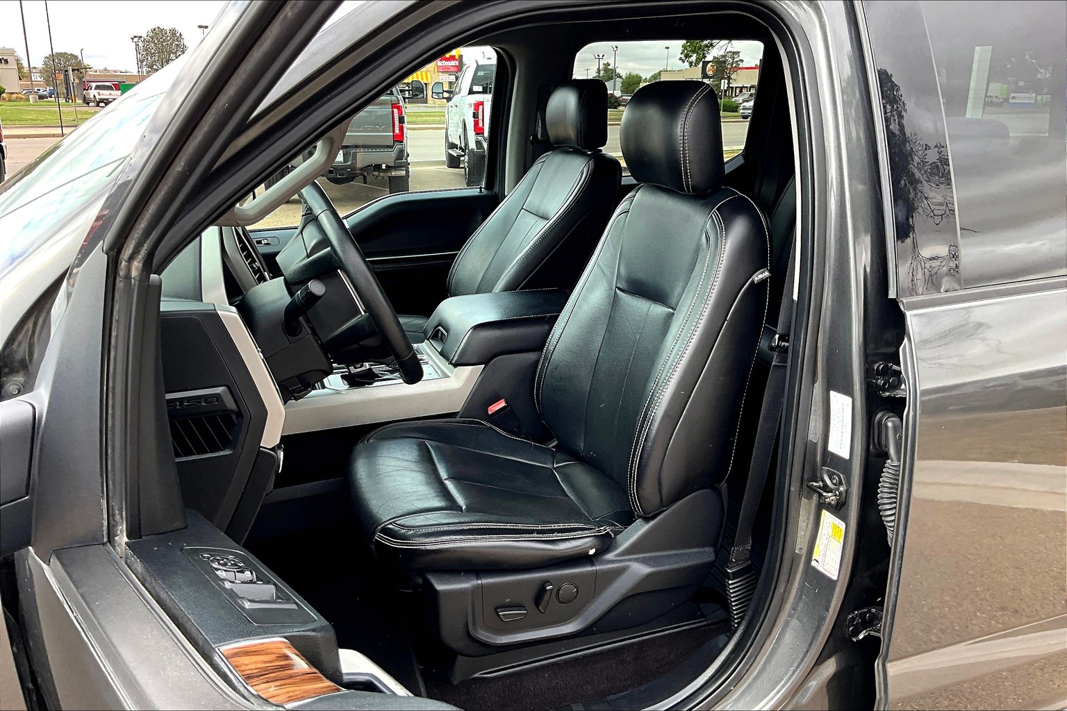 F-150 SuperCrew Lariat