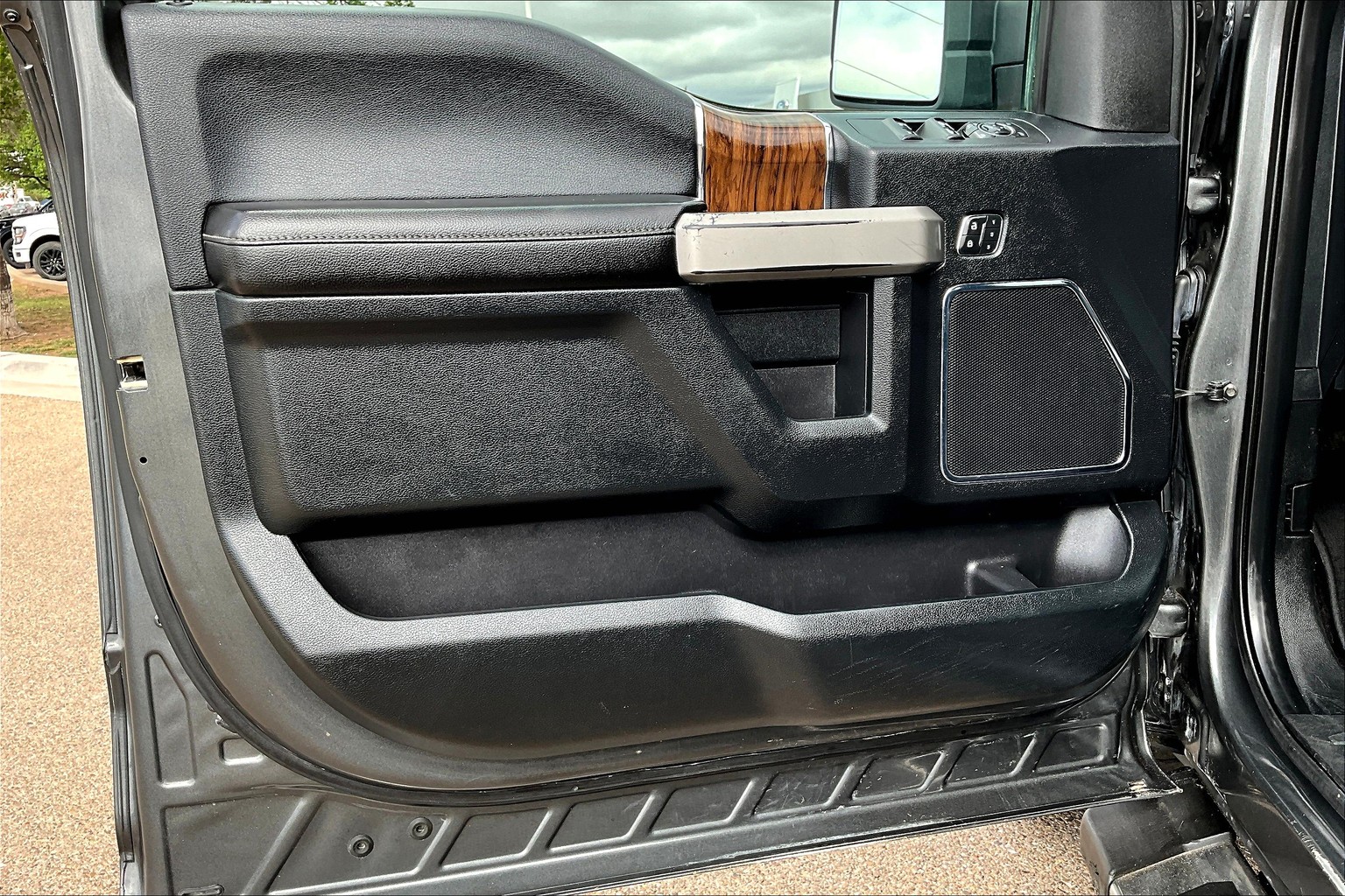 F-150 SuperCrew Lariat