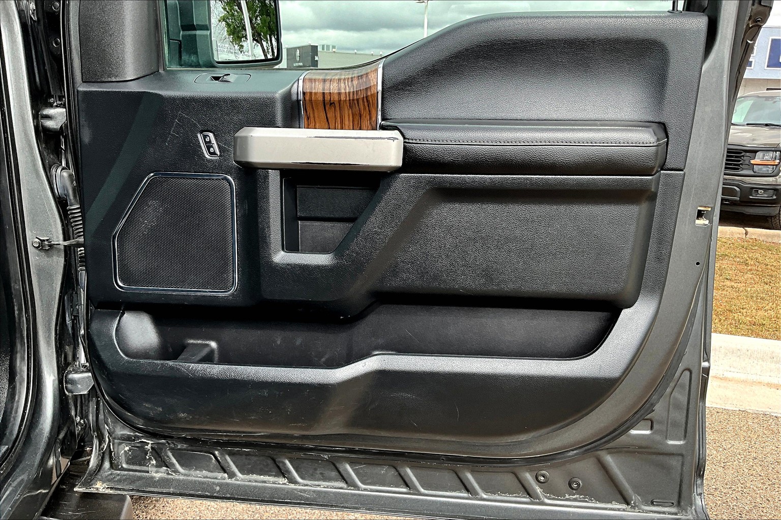 F-150 SuperCrew Lariat
