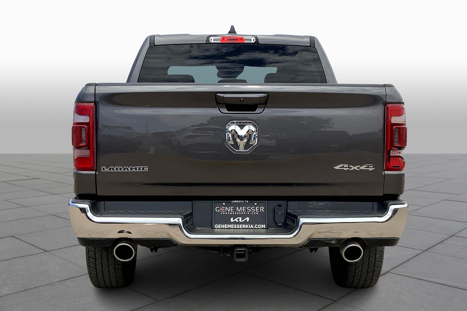 1500 Crew Cab Laramie