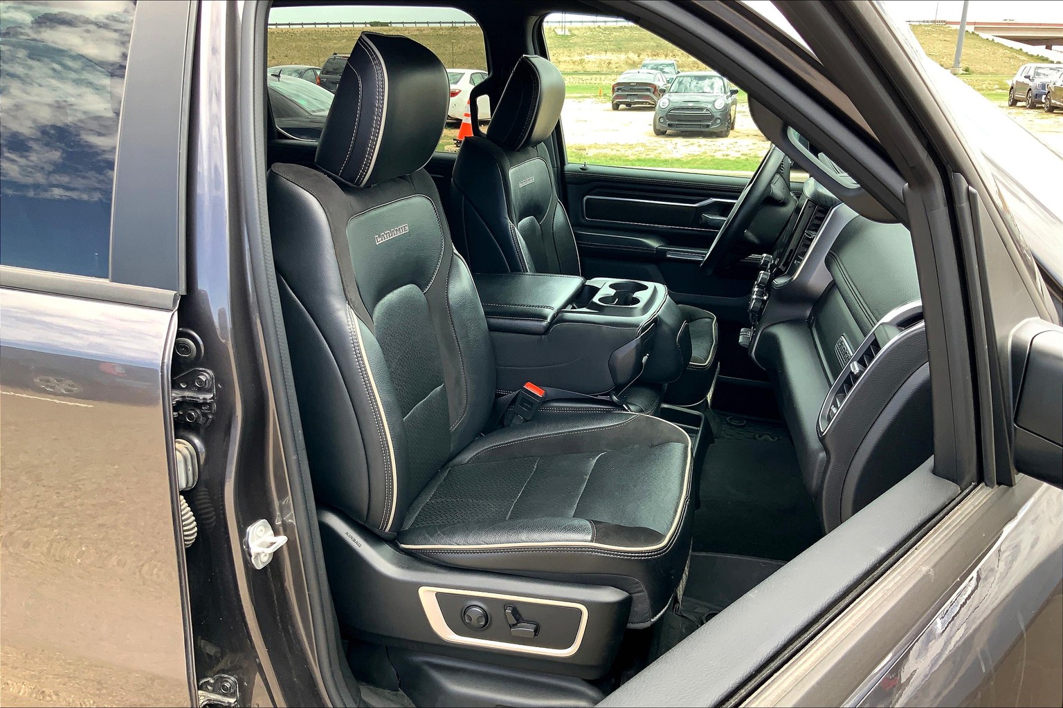 1500 Crew Cab Laramie
