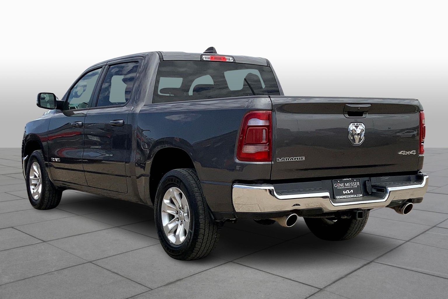 1500 Crew Cab Laramie