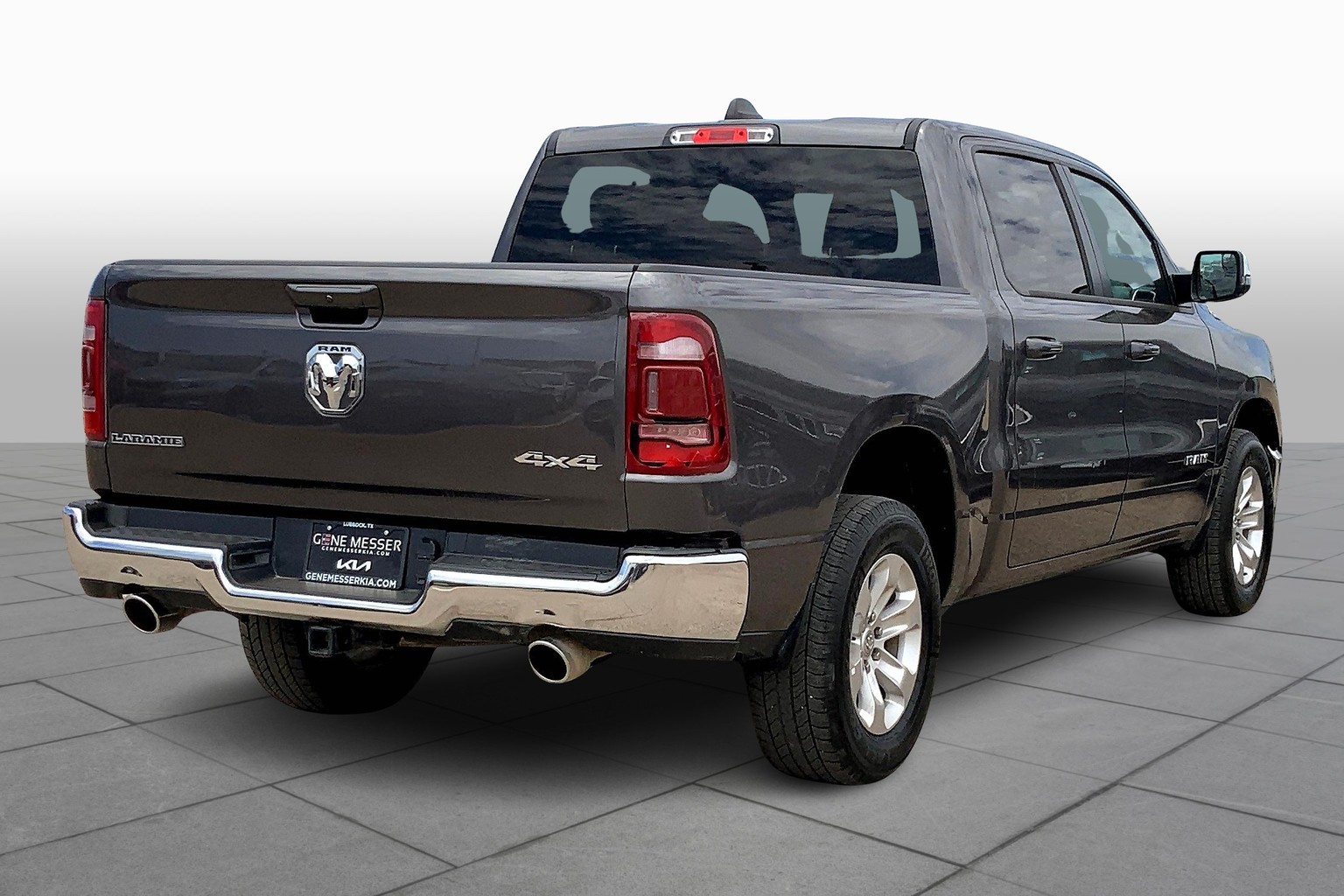 1500 Crew Cab Laramie