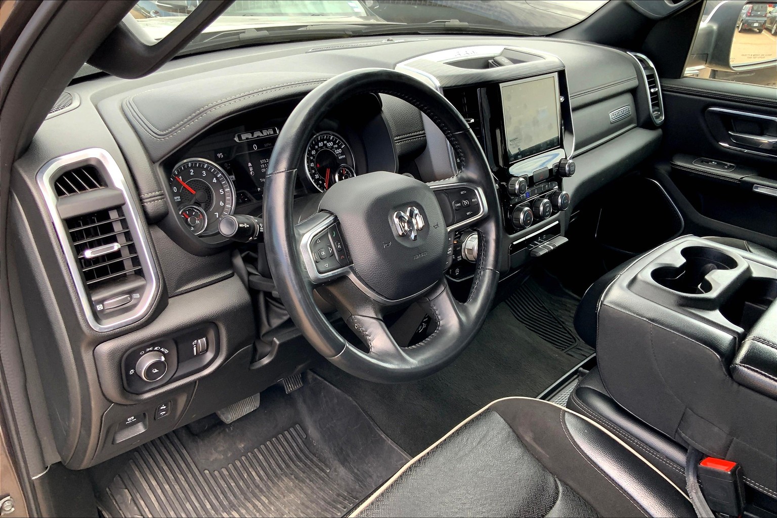 1500 Crew Cab Laramie