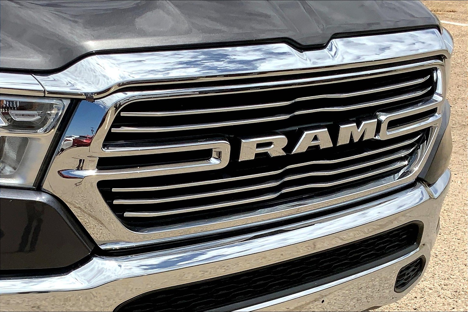 1500 Crew Cab Laramie