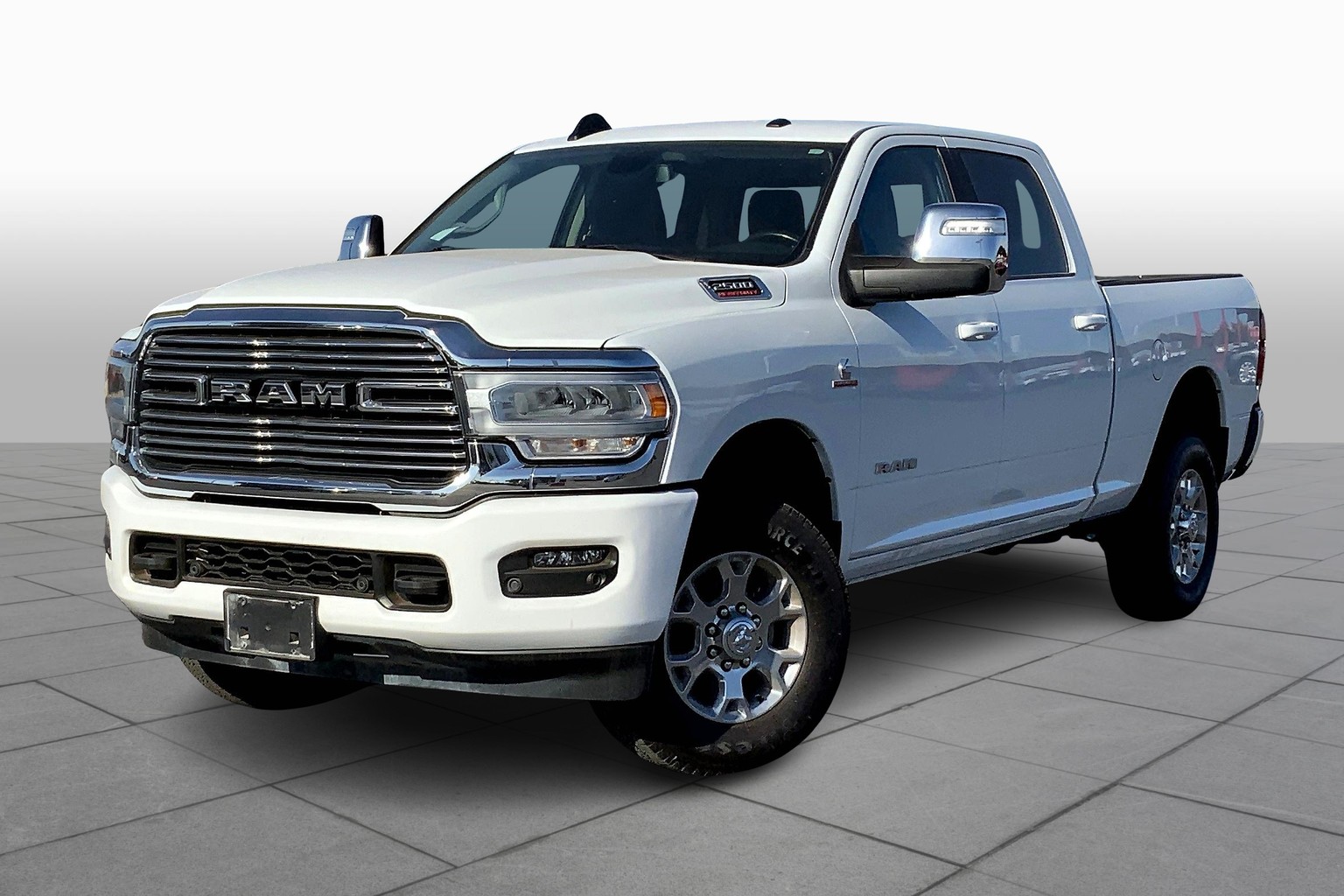 2500 Crew Cab Laramie