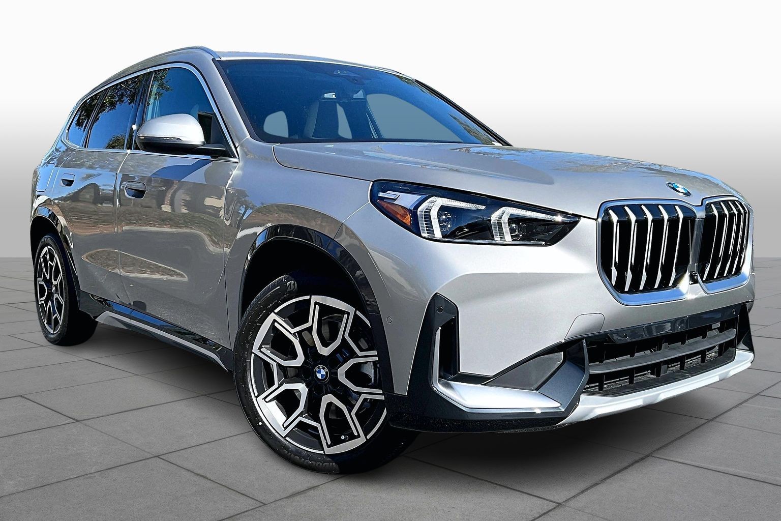 2026 BMW X1 XDrive28i - Photo 2