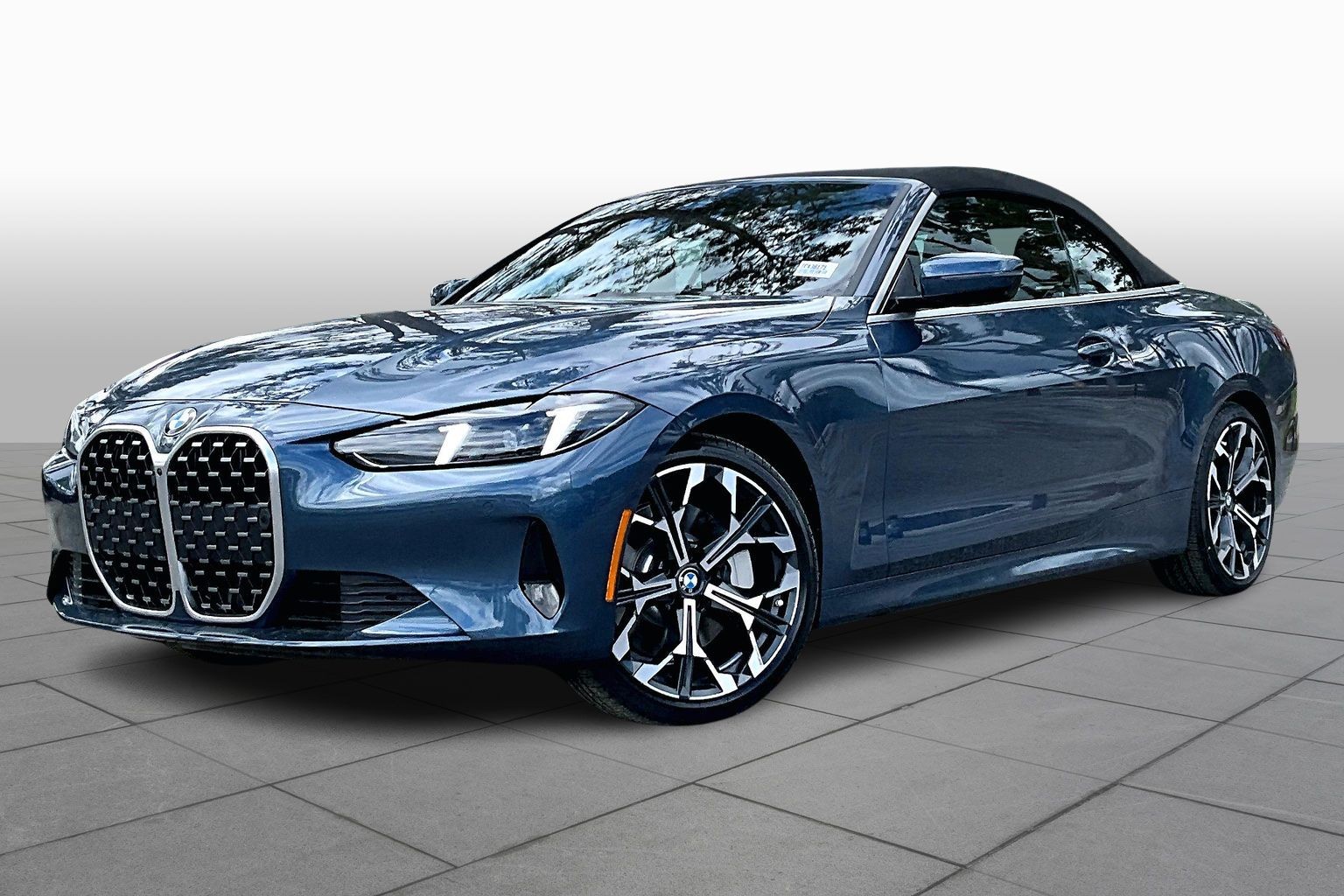 2026 BMW 4 Series 430i Convertible's photo