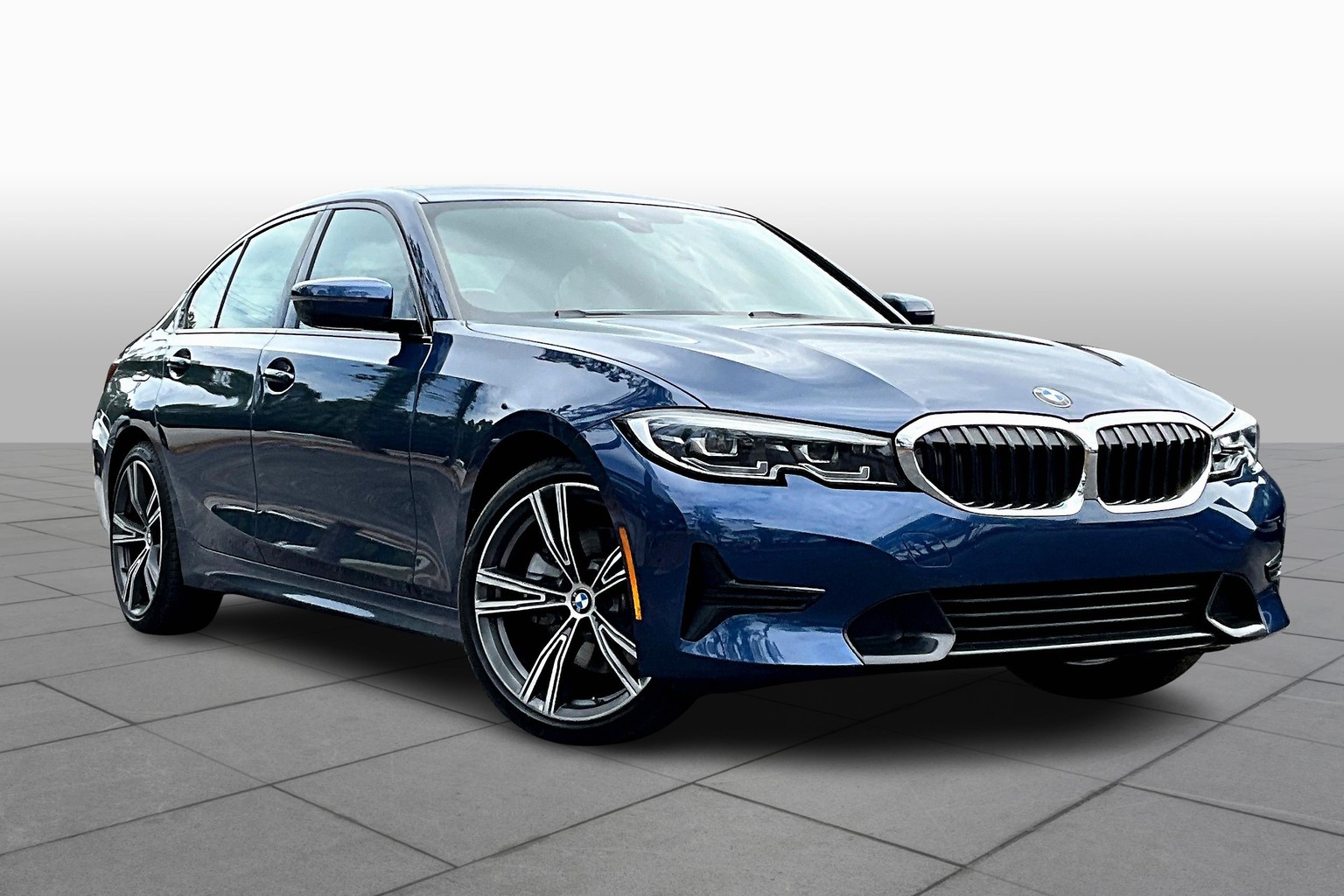 3 Series Sedan 330i