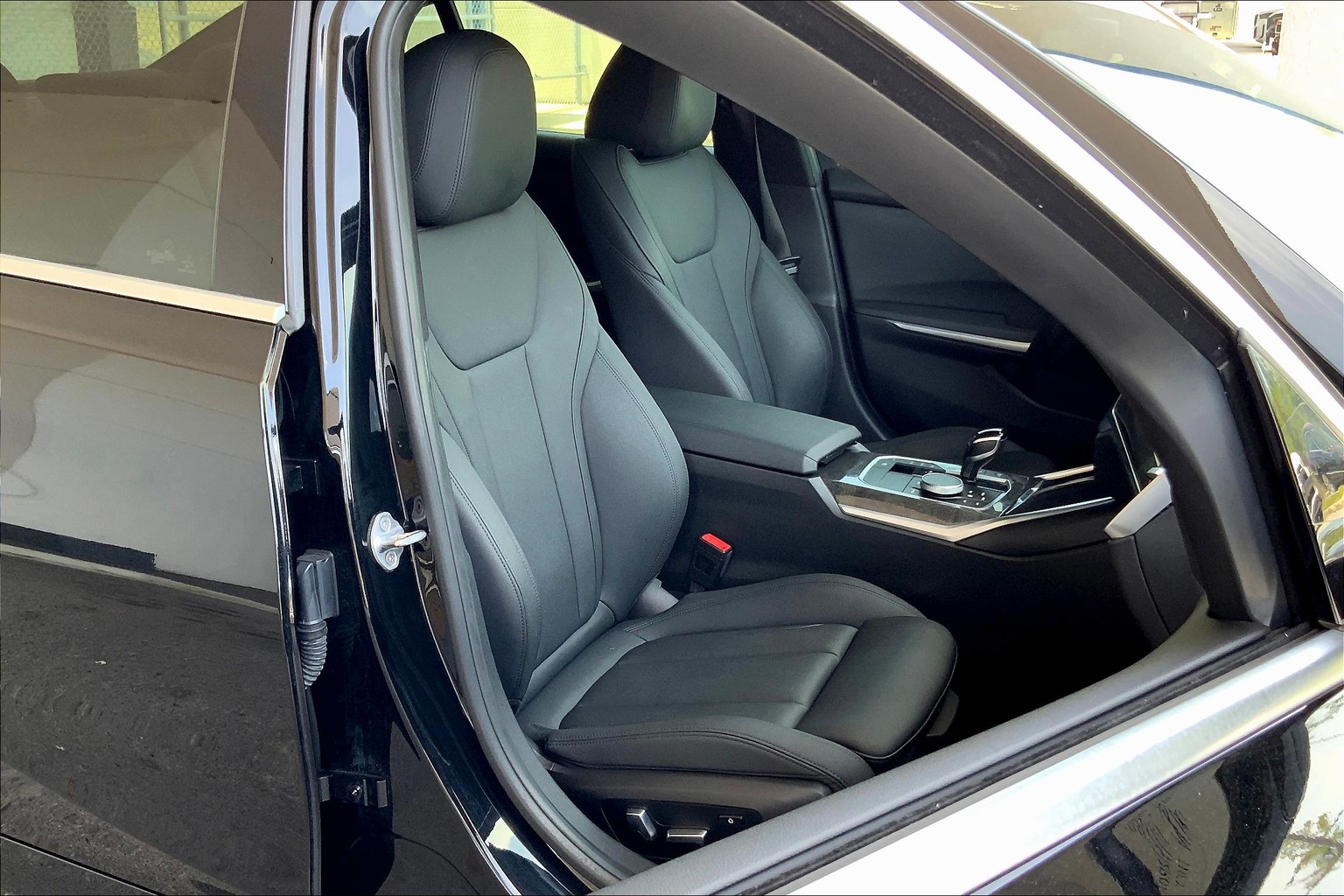 3 Series Sedan 330i