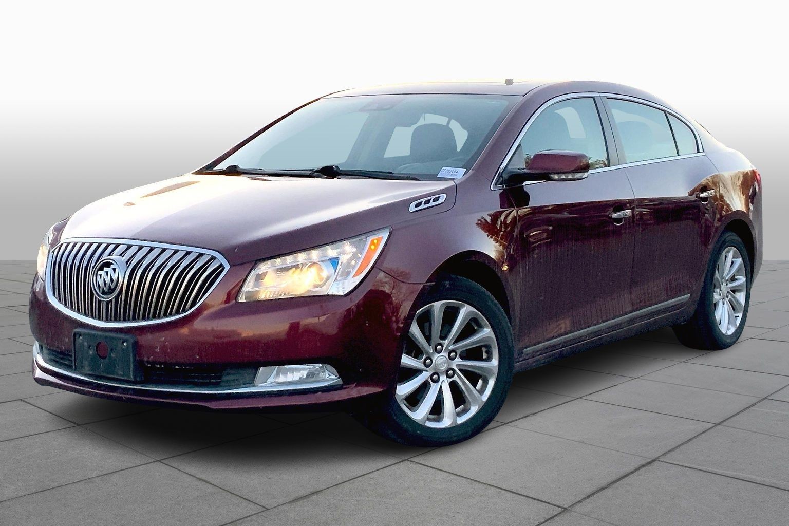 Used 2016 Buick LaCrosse Premium 1 with VIN 1G4GD5G33GF282184 for sale in Rockland, MA