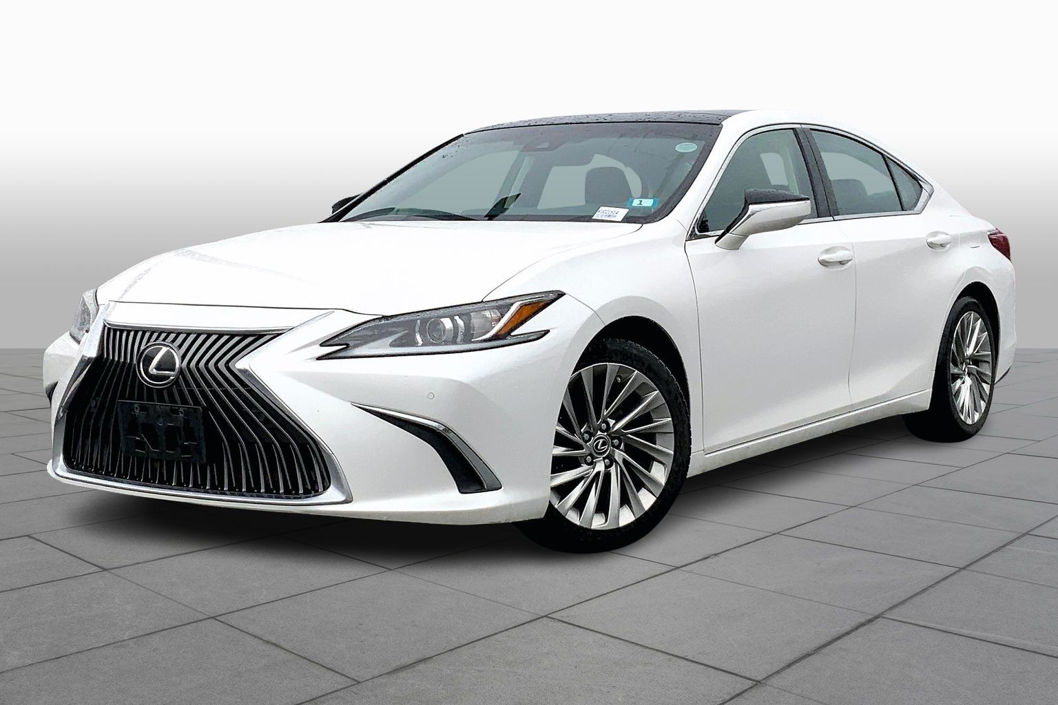 2019 Lexus ES