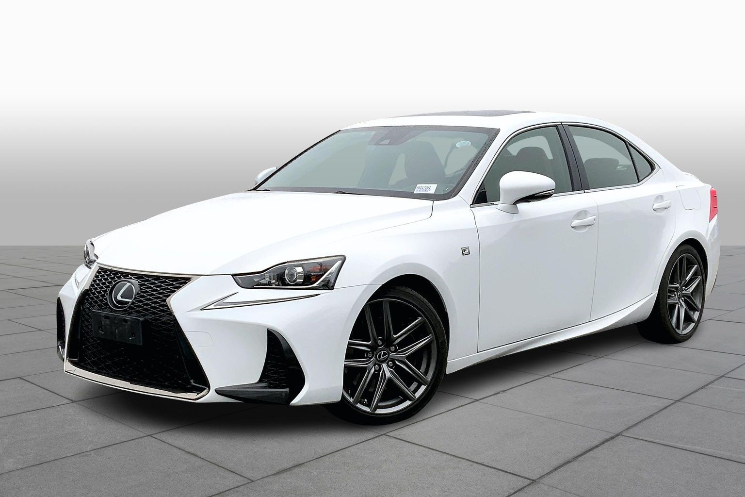 2017 Lexus IS 300's photo